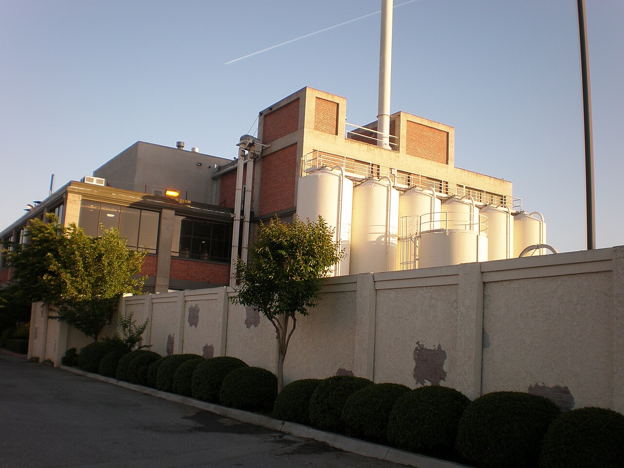 Food processing plant